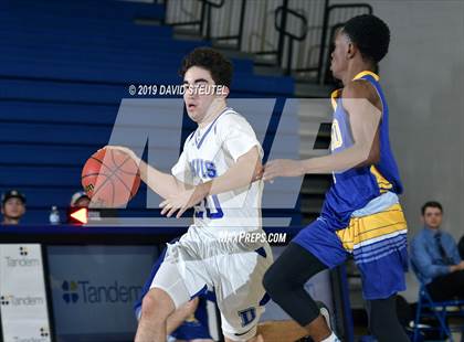 Thumbnail 2 in Wood vs. Davis (Les Curry Invitational) photogallery.