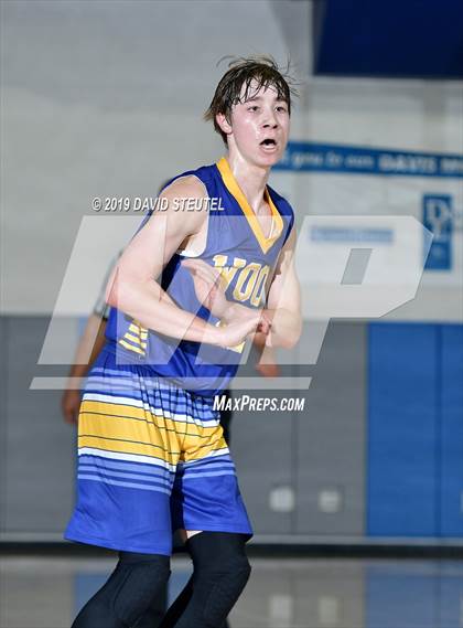 Thumbnail 2 in Wood vs. Davis (Les Curry Invitational) photogallery.