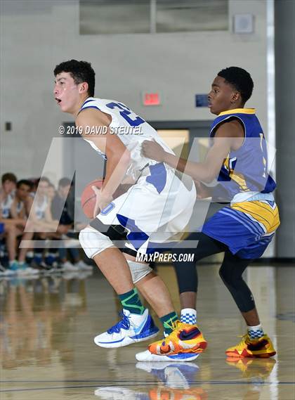 Thumbnail 3 in Wood vs. Davis (Les Curry Invitational) photogallery.