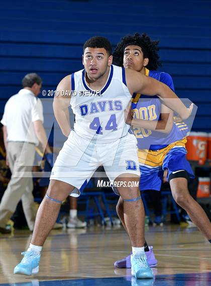 Thumbnail 2 in Wood vs. Davis (Les Curry Invitational) photogallery.