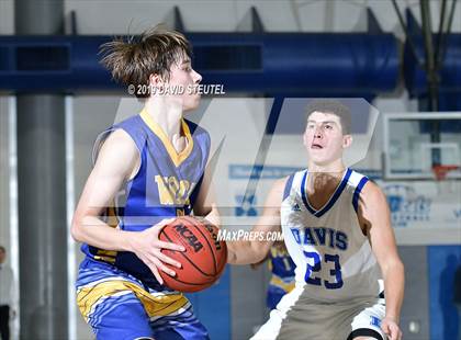 Thumbnail 1 in Wood vs. Davis (Les Curry Invitational) photogallery.