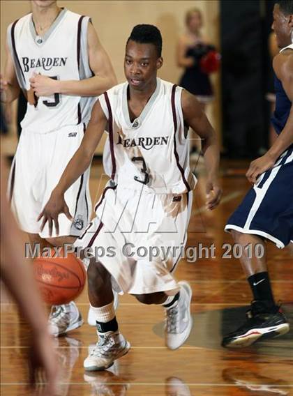 Thumbnail 3 in Bearden vs West (District 4AAA Semifinals) photogallery.