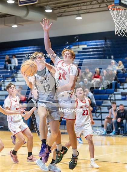 Thumbnail 2 in Pikeview vs WestSide (Little General/C. Adam Toney Showcase) photogallery.