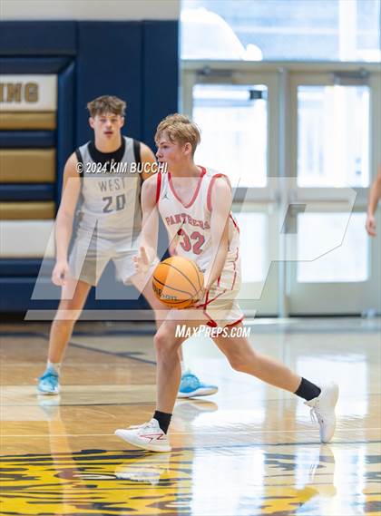 Thumbnail 1 in Pikeview vs WestSide (Little General/C. Adam Toney Showcase) photogallery.