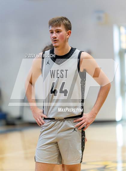 Thumbnail 2 in Pikeview vs WestSide (Little General/C. Adam Toney Showcase) photogallery.