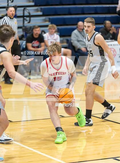 Thumbnail 3 in Pikeview vs WestSide (Little General/C. Adam Toney Showcase) photogallery.