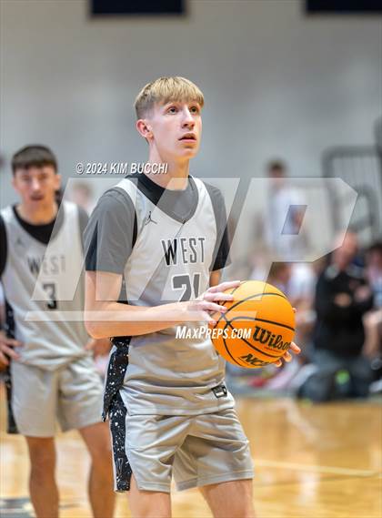 Thumbnail 3 in Pikeview vs WestSide (Little General/C. Adam Toney Showcase) photogallery.