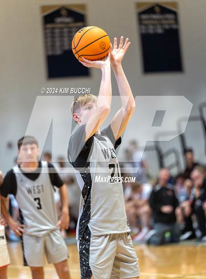 Thumbnail 2 in Pikeview vs WestSide (Little General/C. Adam Toney Showcase) photogallery.