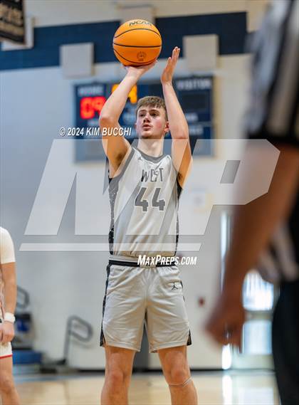 Thumbnail 3 in Pikeview vs WestSide (Little General/C. Adam Toney Showcase) photogallery.