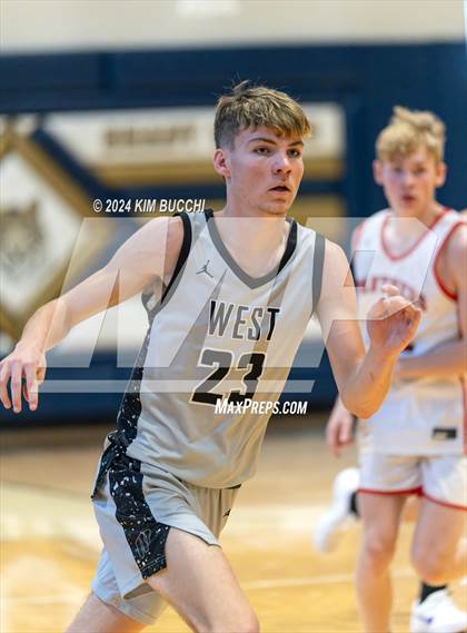 Thumbnail 3 in Pikeview vs WestSide (Little General/C. Adam Toney Showcase) photogallery.