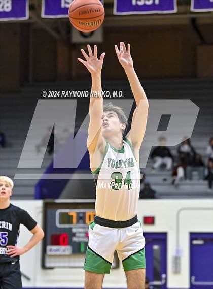 Thumbnail 2 in Yorktown vs. Guerin Catholic - Fieldhouse Classic photogallery.
