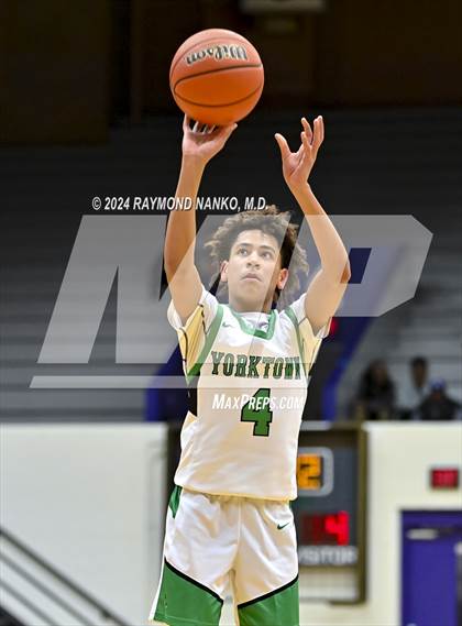 Thumbnail 3 in Yorktown vs. Guerin Catholic - Fieldhouse Classic photogallery.