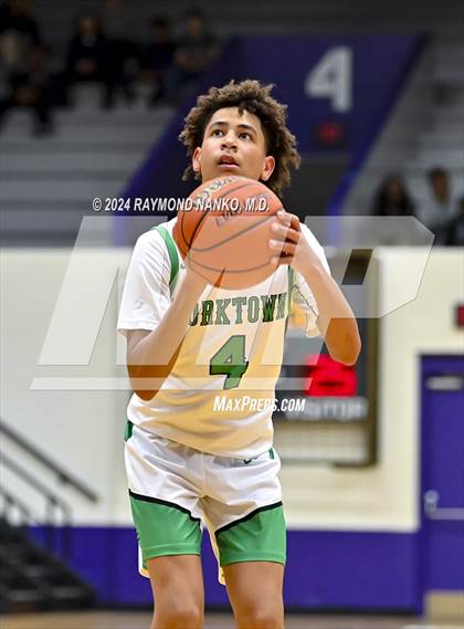 Thumbnail 2 in Yorktown vs. Guerin Catholic - Fieldhouse Classic photogallery.