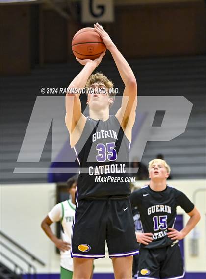 Thumbnail 2 in Yorktown vs. Guerin Catholic - Fieldhouse Classic photogallery.