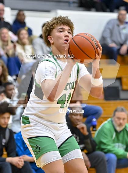 Thumbnail 1 in Yorktown vs. Guerin Catholic - Fieldhouse Classic photogallery.