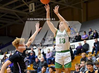 Thumbnail 3 in Yorktown vs. Guerin Catholic - Fieldhouse Classic photogallery.