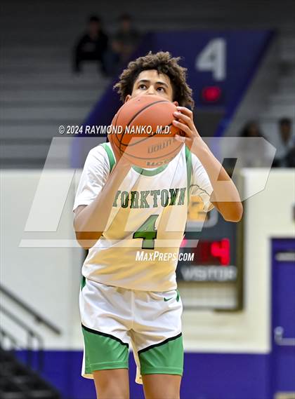 Thumbnail 2 in Yorktown vs. Guerin Catholic - Fieldhouse Classic photogallery.