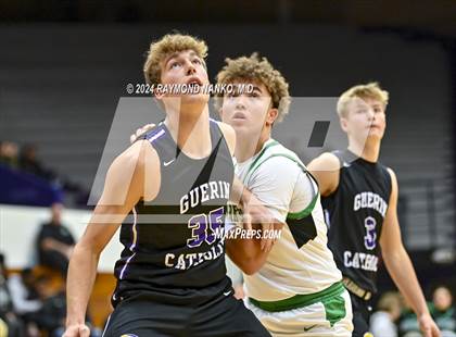 Thumbnail 3 in Yorktown vs. Guerin Catholic - Fieldhouse Classic photogallery.