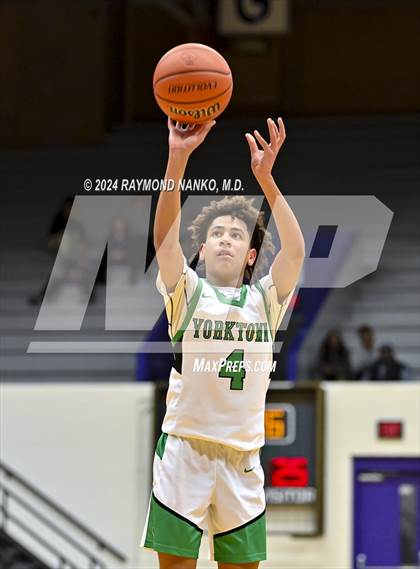Thumbnail 3 in Yorktown vs. Guerin Catholic - Fieldhouse Classic photogallery.