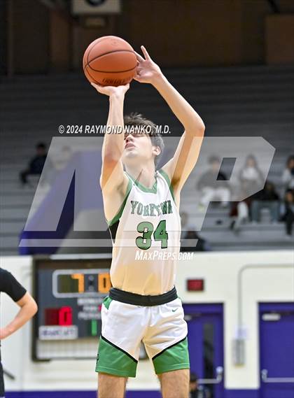 Thumbnail 1 in Yorktown vs. Guerin Catholic - Fieldhouse Classic photogallery.