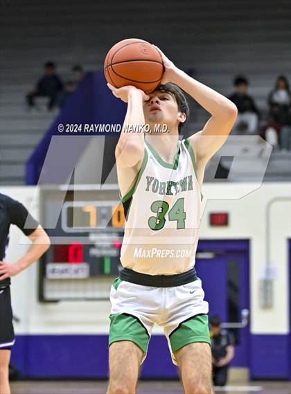 Thumbnail 2 in Yorktown vs. Guerin Catholic - Fieldhouse Classic photogallery.