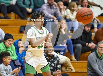 Thumbnail 1 in Yorktown vs. Guerin Catholic - Fieldhouse Classic photogallery.