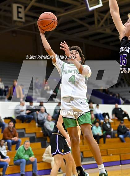Thumbnail 3 in Yorktown vs. Guerin Catholic - Fieldhouse Classic photogallery.