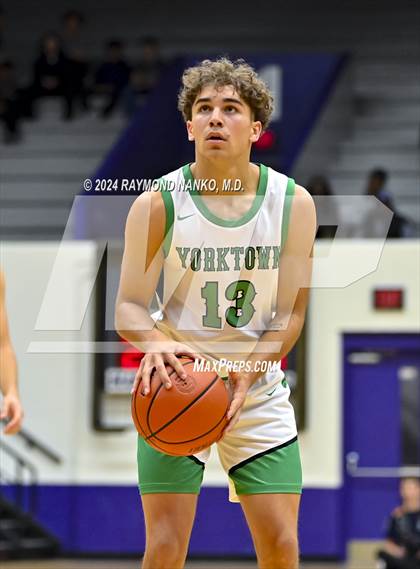 Thumbnail 2 in Yorktown vs. Guerin Catholic - Fieldhouse Classic photogallery.