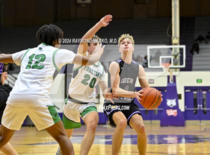 Thumbnail 3 in Yorktown vs. Guerin Catholic - Fieldhouse Classic photogallery.