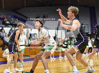 Thumbnail 2 in Yorktown vs. Guerin Catholic - Fieldhouse Classic photogallery.