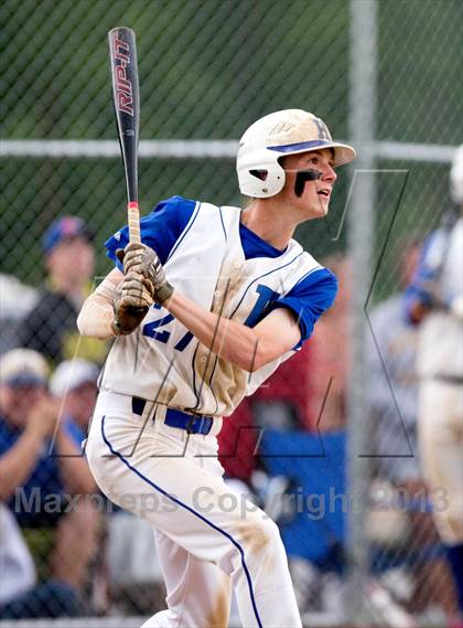 Thumbnail 2 in Newport Central Catholic vs Highlands (KHSAA District 36 Championship) photogallery.