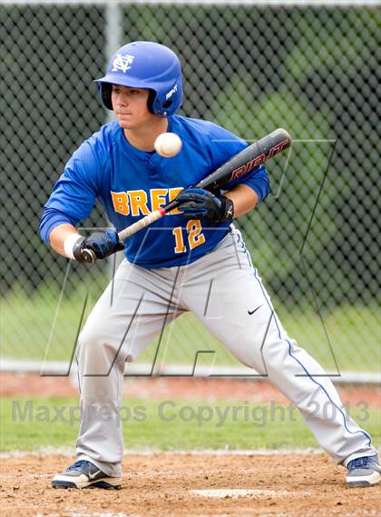 Thumbnail 2 in Newport Central Catholic vs Highlands (KHSAA District 36 Championship) photogallery.
