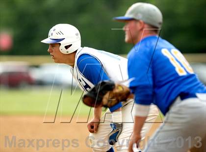 Thumbnail 2 in Newport Central Catholic vs Highlands (KHSAA District 36 Championship) photogallery.