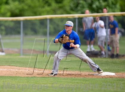 Thumbnail 2 in Newport Central Catholic vs Highlands (KHSAA District 36 Championship) photogallery.