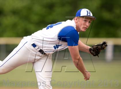 Thumbnail 2 in Newport Central Catholic vs Highlands (KHSAA District 36 Championship) photogallery.