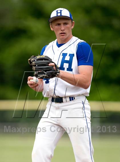 Thumbnail 3 in Newport Central Catholic vs Highlands (KHSAA District 36 Championship) photogallery.