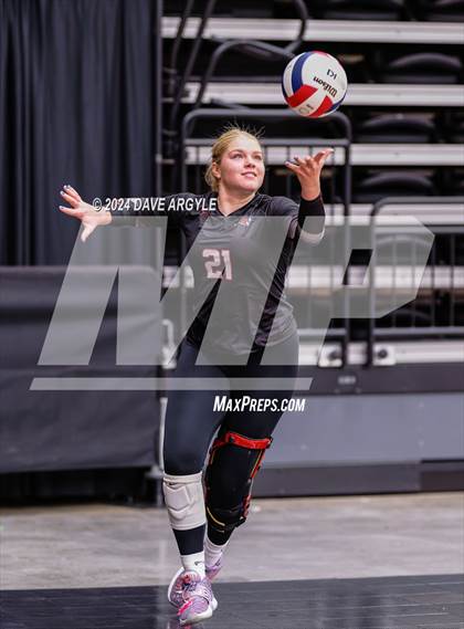 Thumbnail 2 in Hurricane vs. Ridgeline (UHSAA 4A Second Round) photogallery.