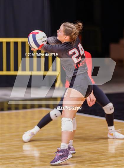 Thumbnail 1 in Hurricane vs. Ridgeline (UHSAA 4A Second Round) photogallery.