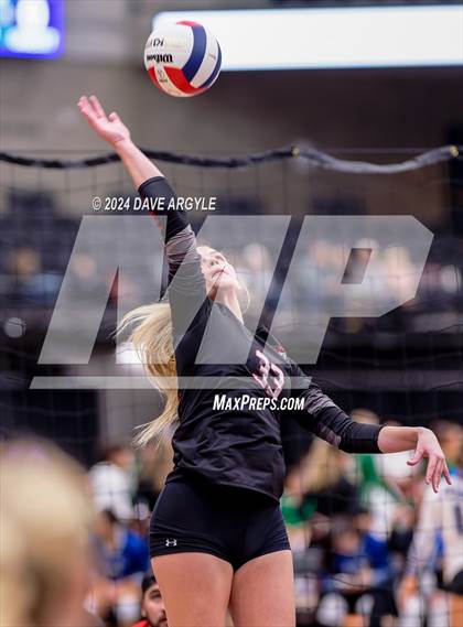 Thumbnail 3 in Hurricane vs. Ridgeline (UHSAA 4A Second Round) photogallery.