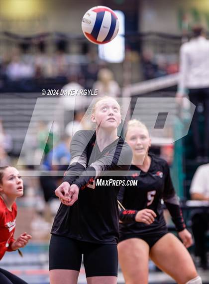 Thumbnail 2 in Hurricane vs. Ridgeline (UHSAA 4A Second Round) photogallery.