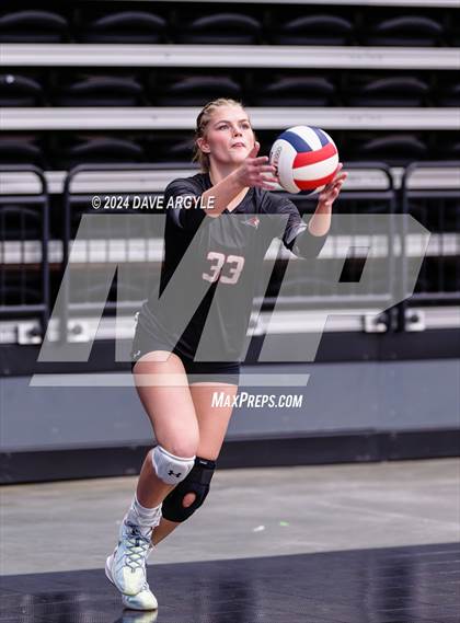 Thumbnail 3 in Hurricane vs. Ridgeline (UHSAA 4A Second Round) photogallery.