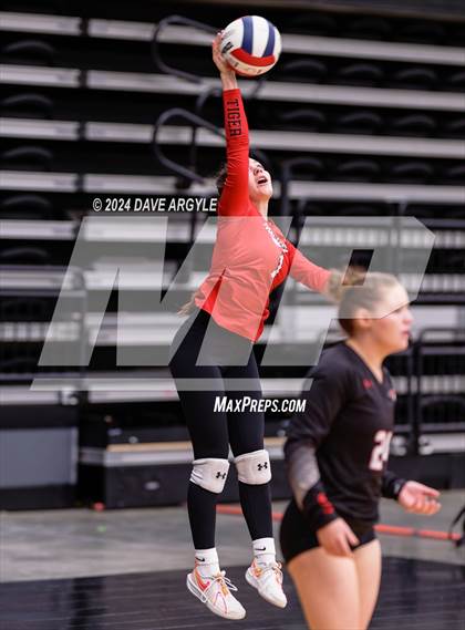 Thumbnail 1 in Hurricane vs. Ridgeline (UHSAA 4A Second Round) photogallery.