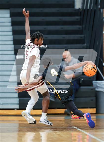 Thumbnail 2 in Lumberton vs. Dillon (2023 Robeson County Shootout) photogallery.