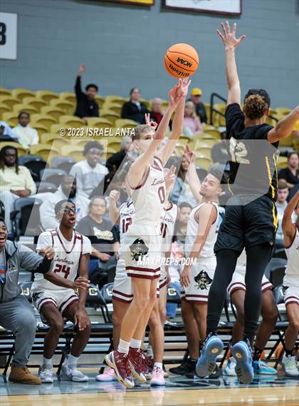 Thumbnail 1 in Lumberton vs. Dillon (2023 Robeson County Shootout) photogallery.
