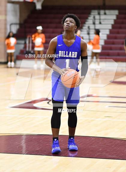 Thumbnail 3 in Dillard vs. Hall (Tarkanian Classic) photogallery.