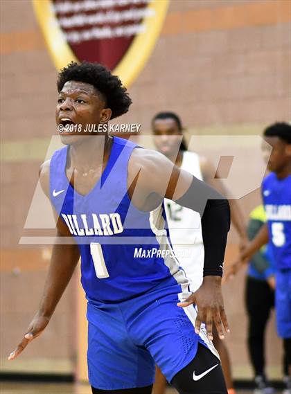 Thumbnail 1 in Dillard vs. Hall (Tarkanian Classic) photogallery.