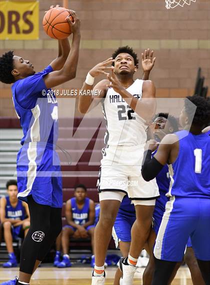 Thumbnail 2 in Dillard vs. Hall (Tarkanian Classic) photogallery.