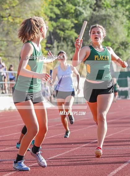 Thumbnail 1 in FVL Championships  (4X100 Relay, 4X400 Relay, 300 Low Hurdles) photogallery.