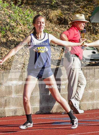 Thumbnail 2 in FVL Championships  (4X100 Relay, 4X400 Relay, 300 Low Hurdles) photogallery.