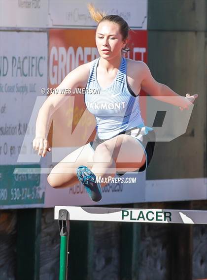Thumbnail 2 in FVL Championships  (4X100 Relay, 4X400 Relay, 300 Low Hurdles) photogallery.